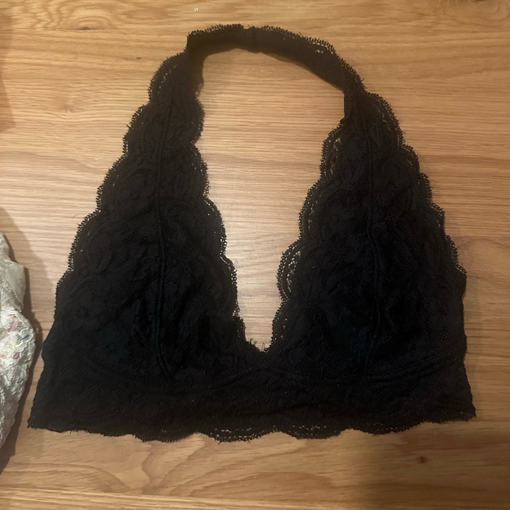 Urban outfitters Out From Under Bralette black lace size medium halter